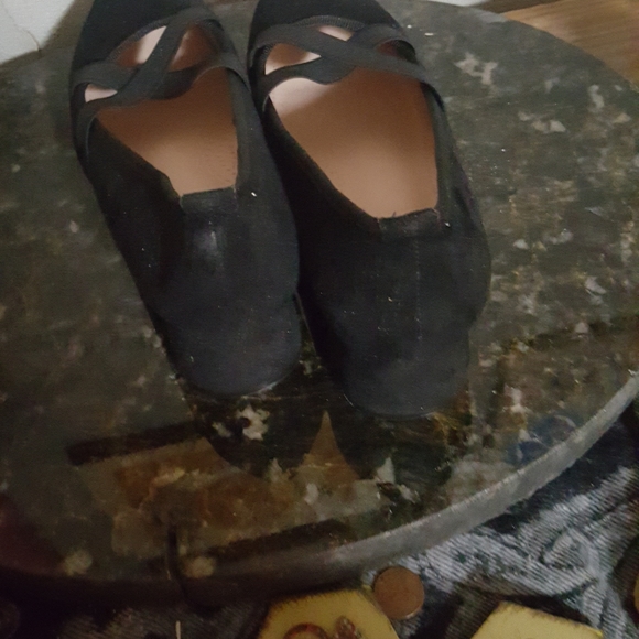 Womens Black Suede Pumps - Picture 4 of 4